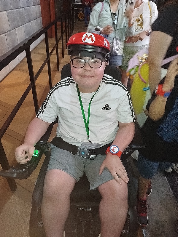 Antone, 13 ans lors de son rêve : Parc Nintendo, Japon